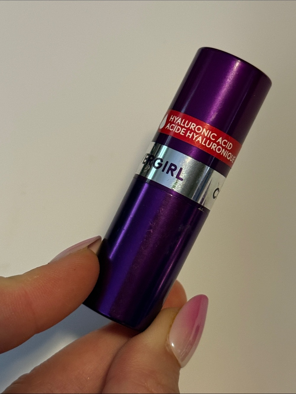 Covergirl Simply Ageless Hyaluronic Acid Moisture Renew Lipstick Devoted Red - Picture 5 of 9
